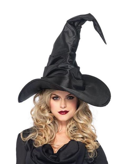 Witch hat woth bow